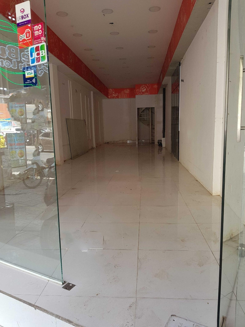 CHo thuê Nguyên căn MTĐ Lê Văn Sỹ, phường 14, Quận 3.